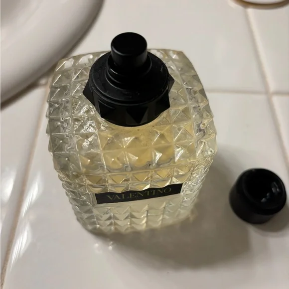 Valentino Women’s Body Wash - Gold and Black